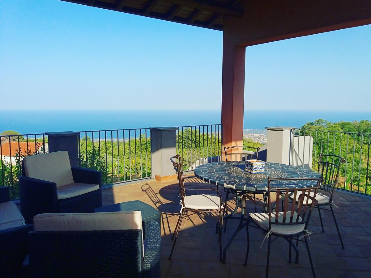 Nake Residenza Artistica Villa Sant'Alfio Ngoại thất bức ảnh