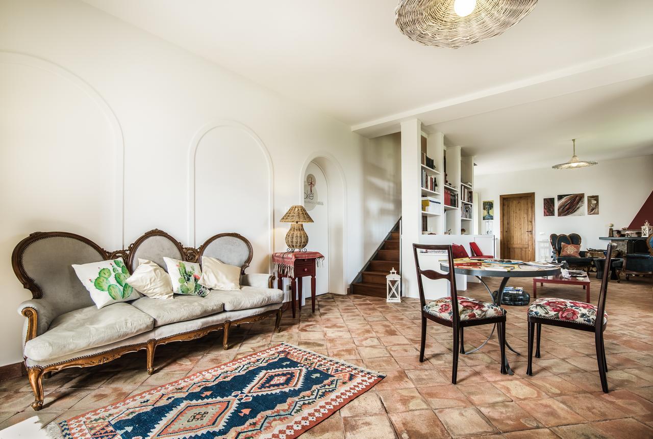 Nake Residenza Artistica Villa Sant'Alfio Ngoại thất bức ảnh