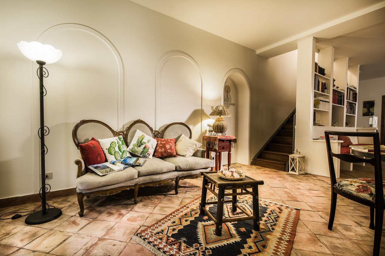 Nake Residenza Artistica Villa Sant'Alfio Ngoại thất bức ảnh