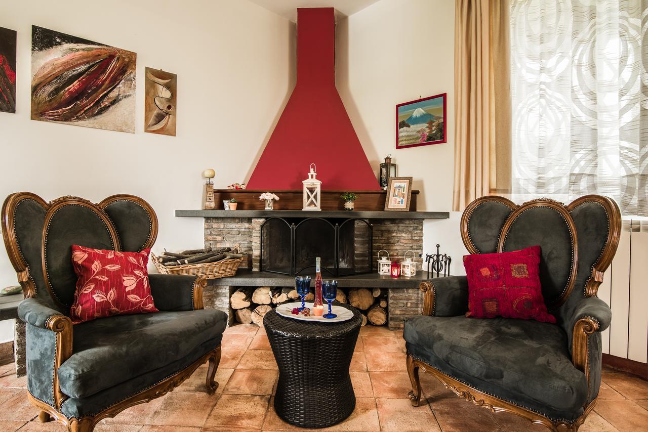 Nake Residenza Artistica Villa Sant'Alfio Ngoại thất bức ảnh